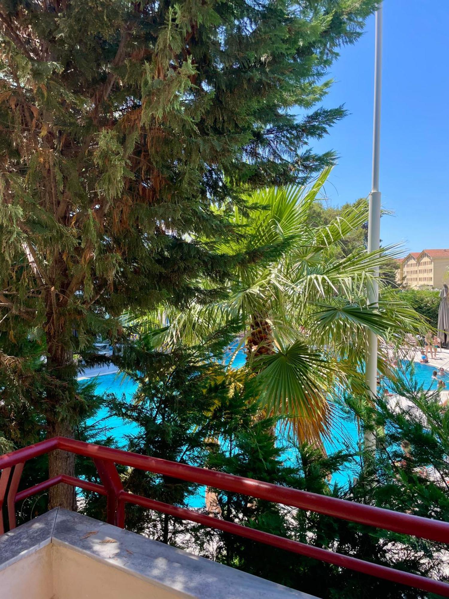 Kiara Hotel Golem (Tirana)