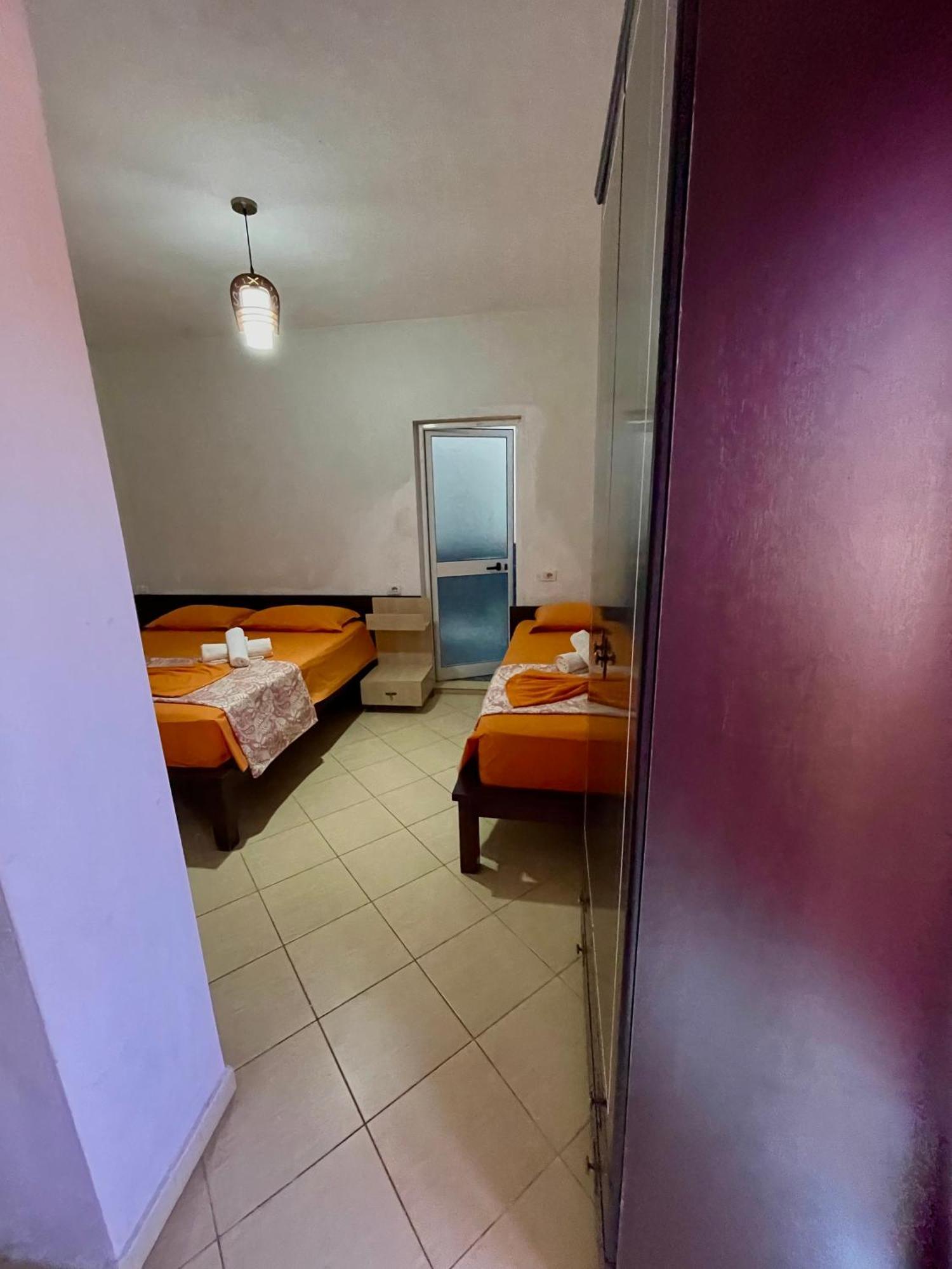 Kiara Hotel Golem (Tirana)