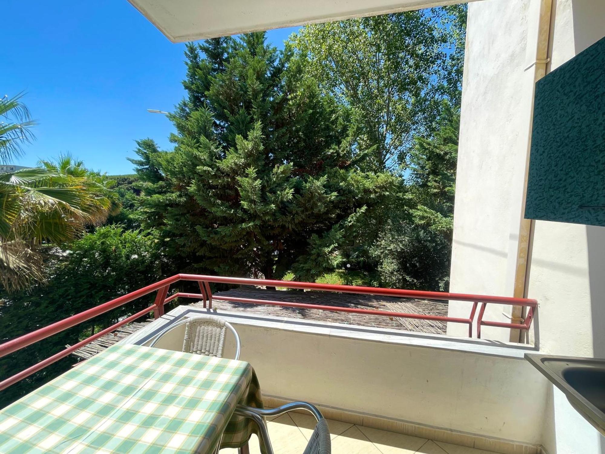 Kiara Hotel Golem (Tirana)